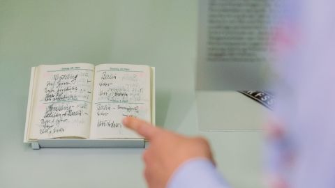 SS-Männer in Wewelsburg | Baustein 2